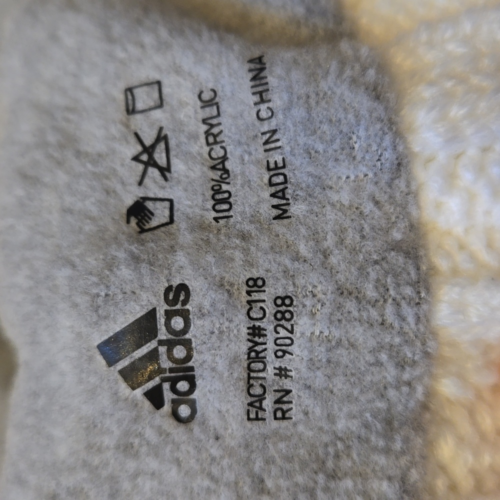 Adidas Cable Knit Mini Visor Beanie - Picture 7 of 8